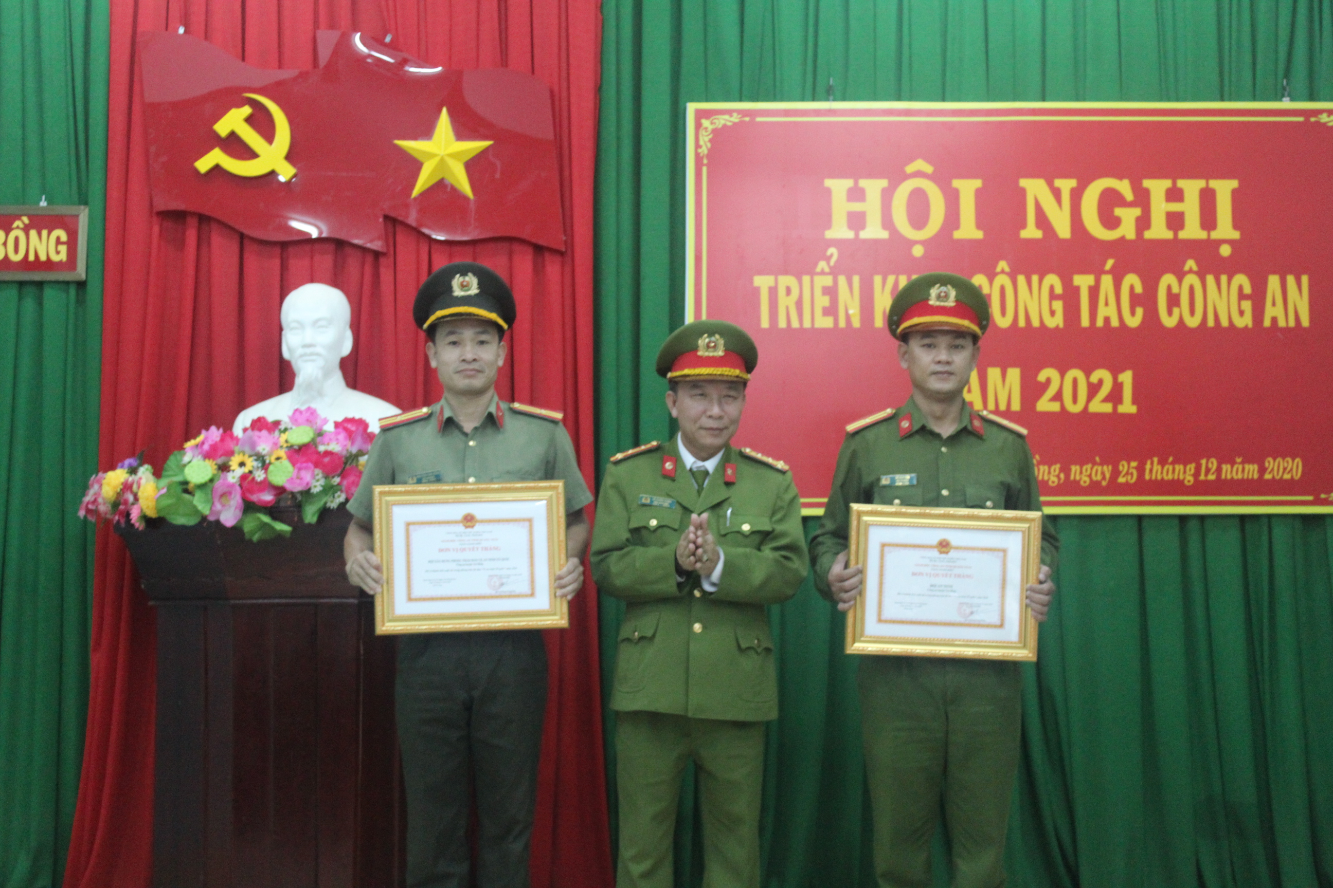 Công an huyện Trà Bồng: Hội nghị Tổng kết năm 2020, triển khai công tác năm 2021