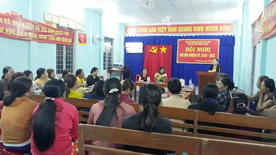 Chi hội phụ nữ thôn Bình Trung, xã Trà Bình tổ chức hội nghị nhiệm kỳ 2016-2021