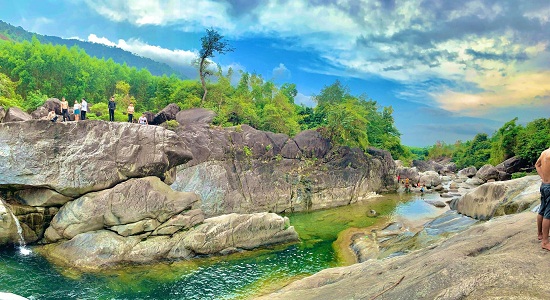 Suối Trà Bói, khu du lịch sinh thái khá lý tưởng cho du khách