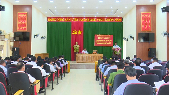 UBND huyện Trà Bồng Hội nghị trực báo tình hình thực hiện nhiệm vụ phát triển kinh tế - xã hội, quốc phòng, an ninh quý I, triển khai nhiệm vụ trọng tâm công tác quý II/2021