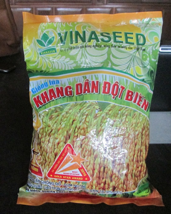 Trà Bồng: Phân bổ 15 tấn hạt giống lúa từ nguồn dự trữ Quốc gia hỗ trợ khắc phục thiệt hại mưa, lũ gây ra.