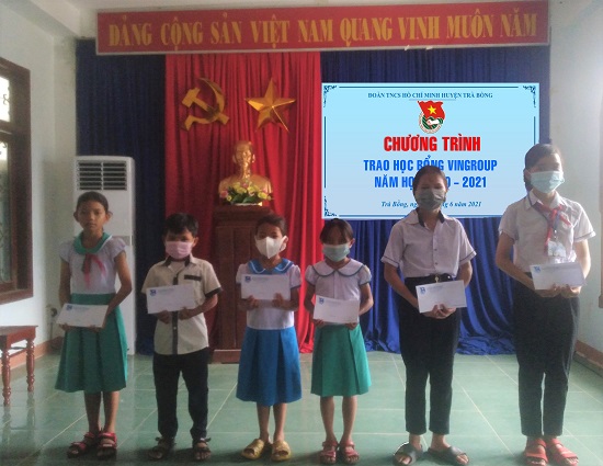Trà Bồng: Tổ chức chương trình 