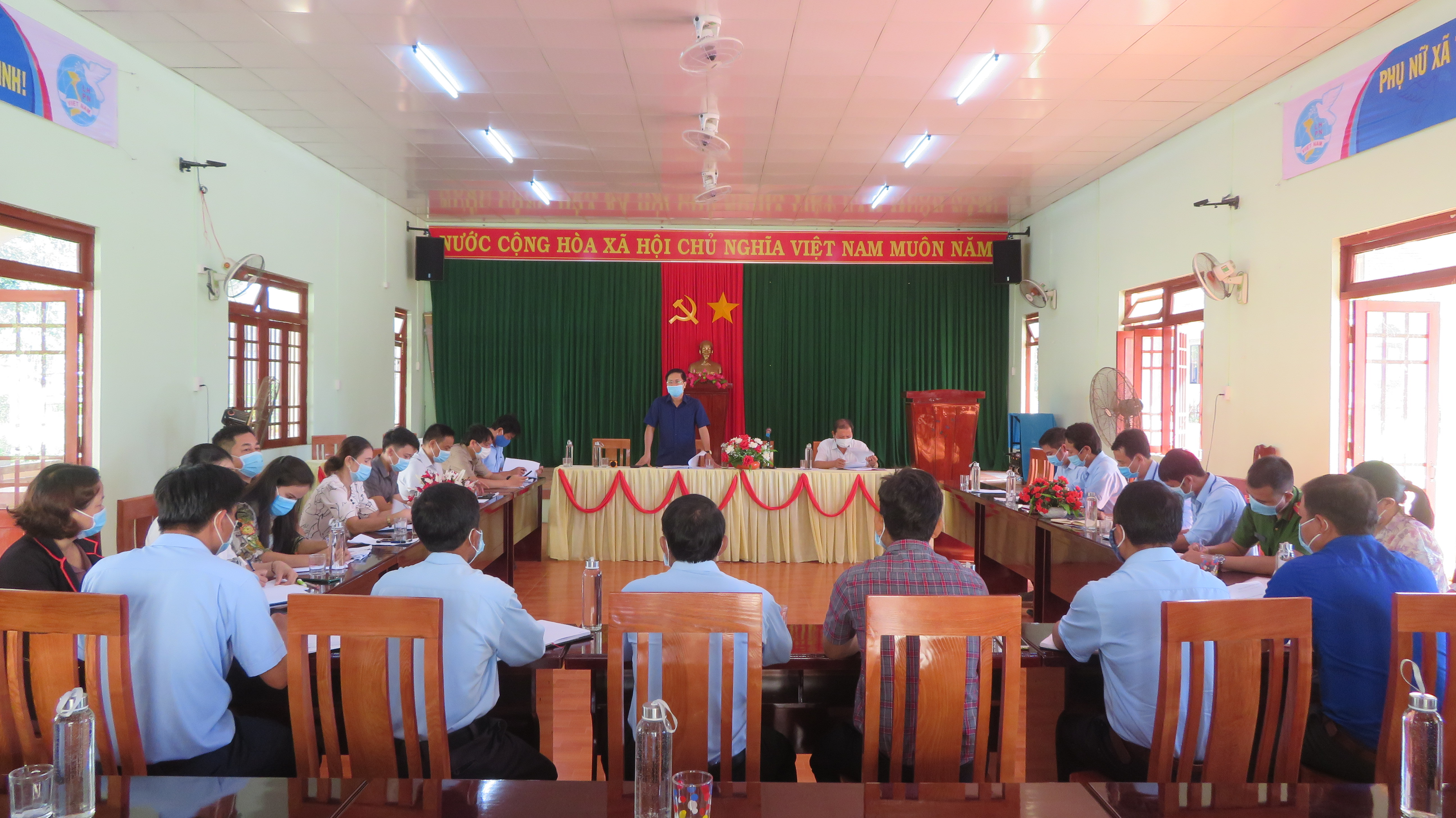 Bí thư Huyện ủy làm việc với Ban Chấp hành Đảng bộ xã Trà Tân