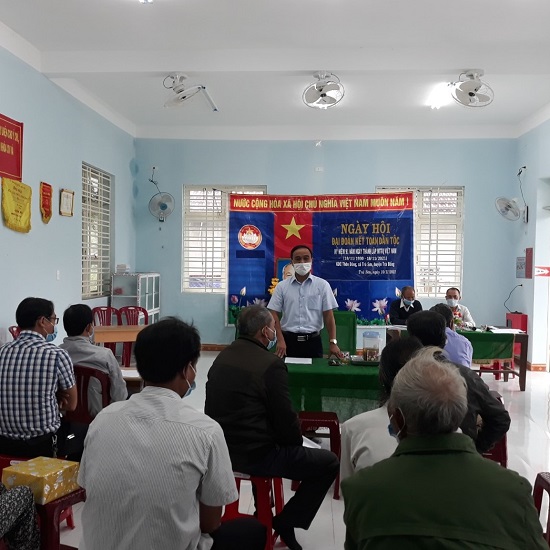 Khu dân cư thôn Đông, xã Trà Sơn tổ chức Ngày hội Đại đoàn kết toàn dân tộc