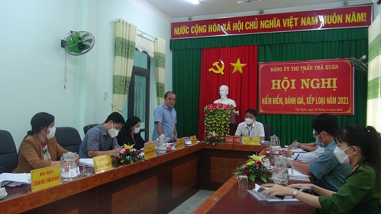 Ủy viên BTV Tỉnh ủy, Phó chủ tịch UBND tỉnh Trần Hoàng Tuấn dự kiểm điểm BCH Đảng ủy Thị trấn Trà Xuân năm 2021