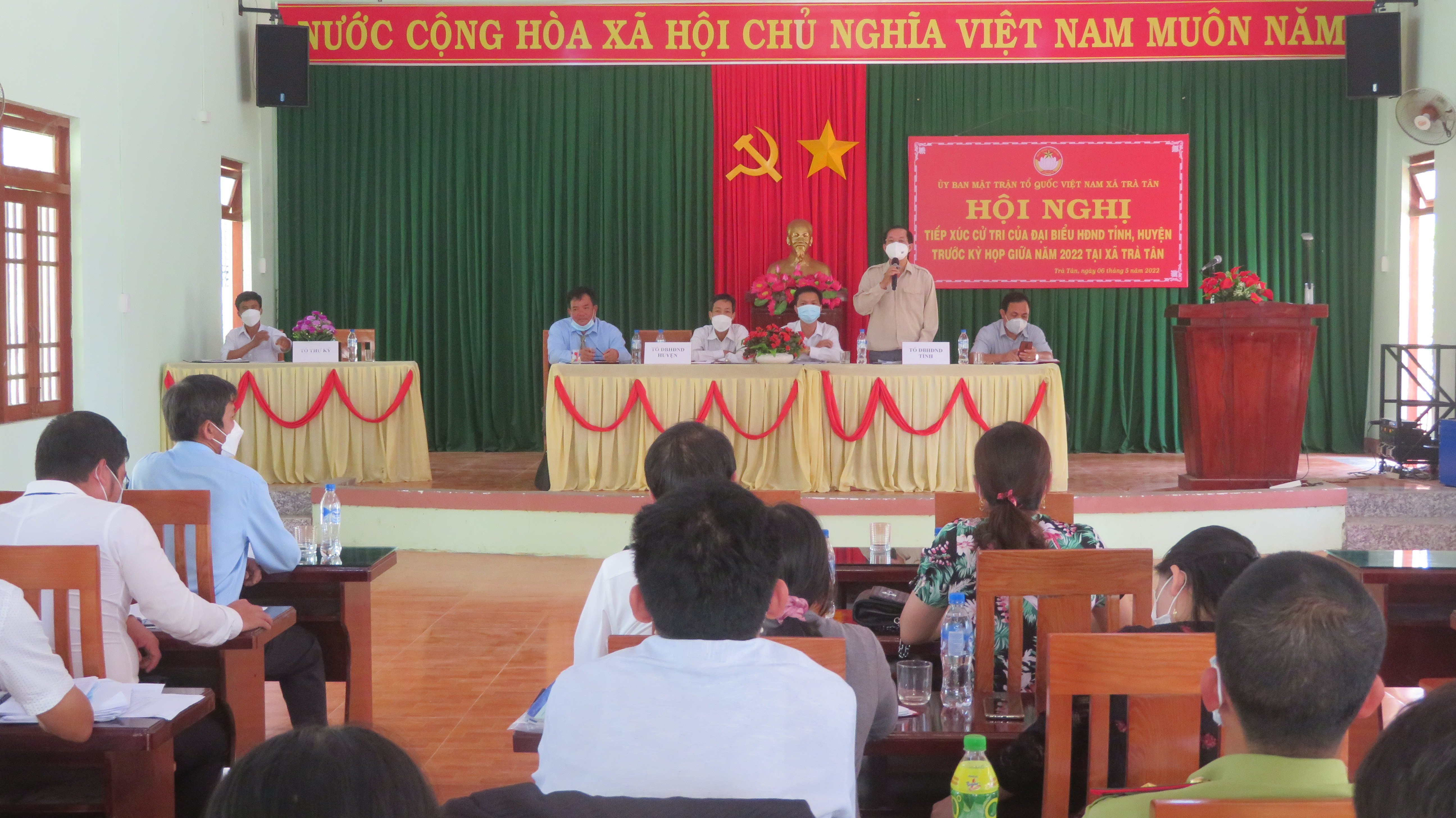 Đại biểu HĐND tỉnh, huyện tiếp xúc cử tri xã Trà Tân