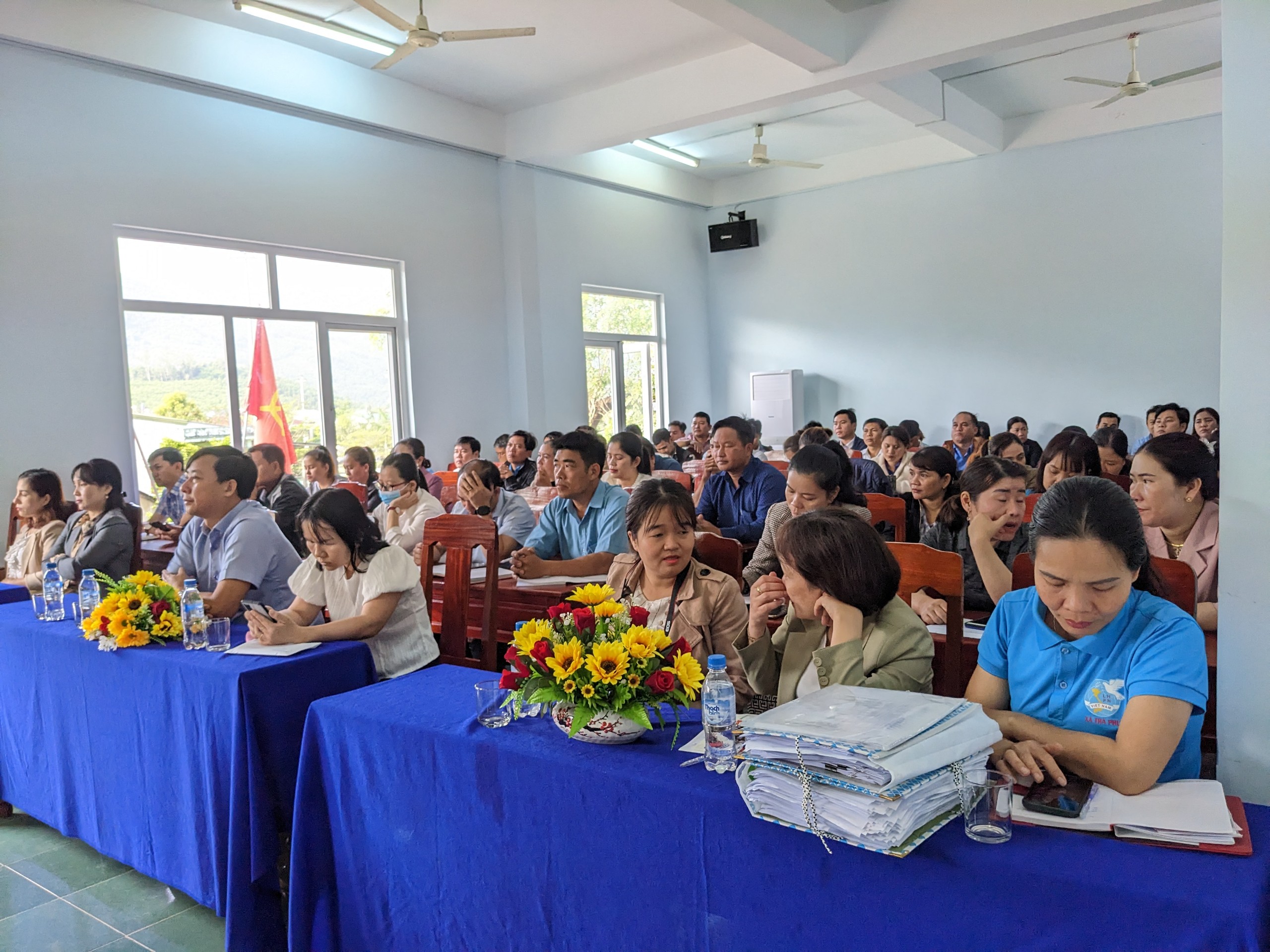 Hội nghị Ban Chấp hành lần thứ 19 (mở rộng) huyện Trà Bồng, khóa VI, nhiệm kỳ 2020-2023.