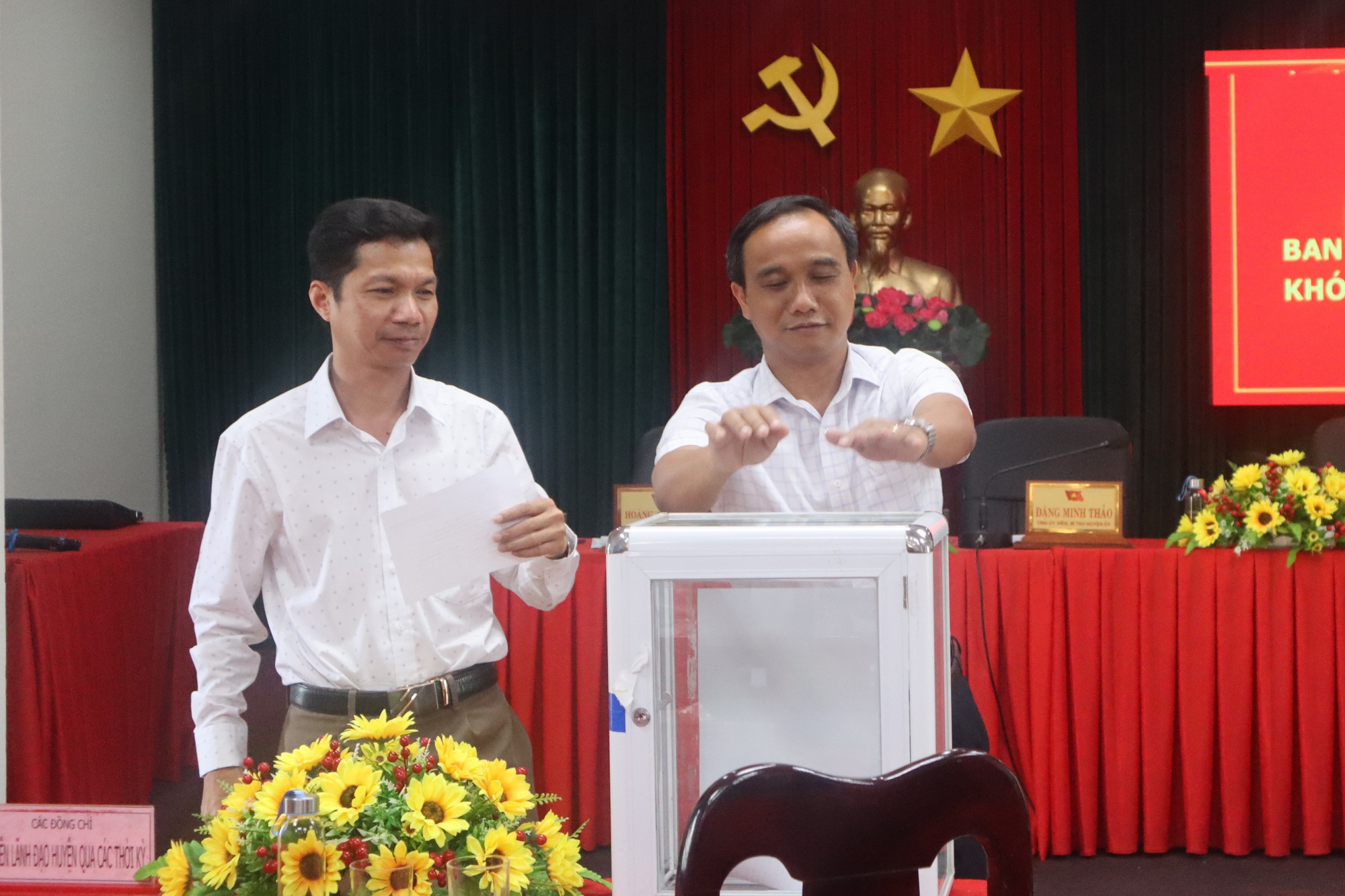 Hội nghị BCH Đảng bộ huyện Trà Bồng khóa XXIV, nhiệm kỳ 2020 – 2025