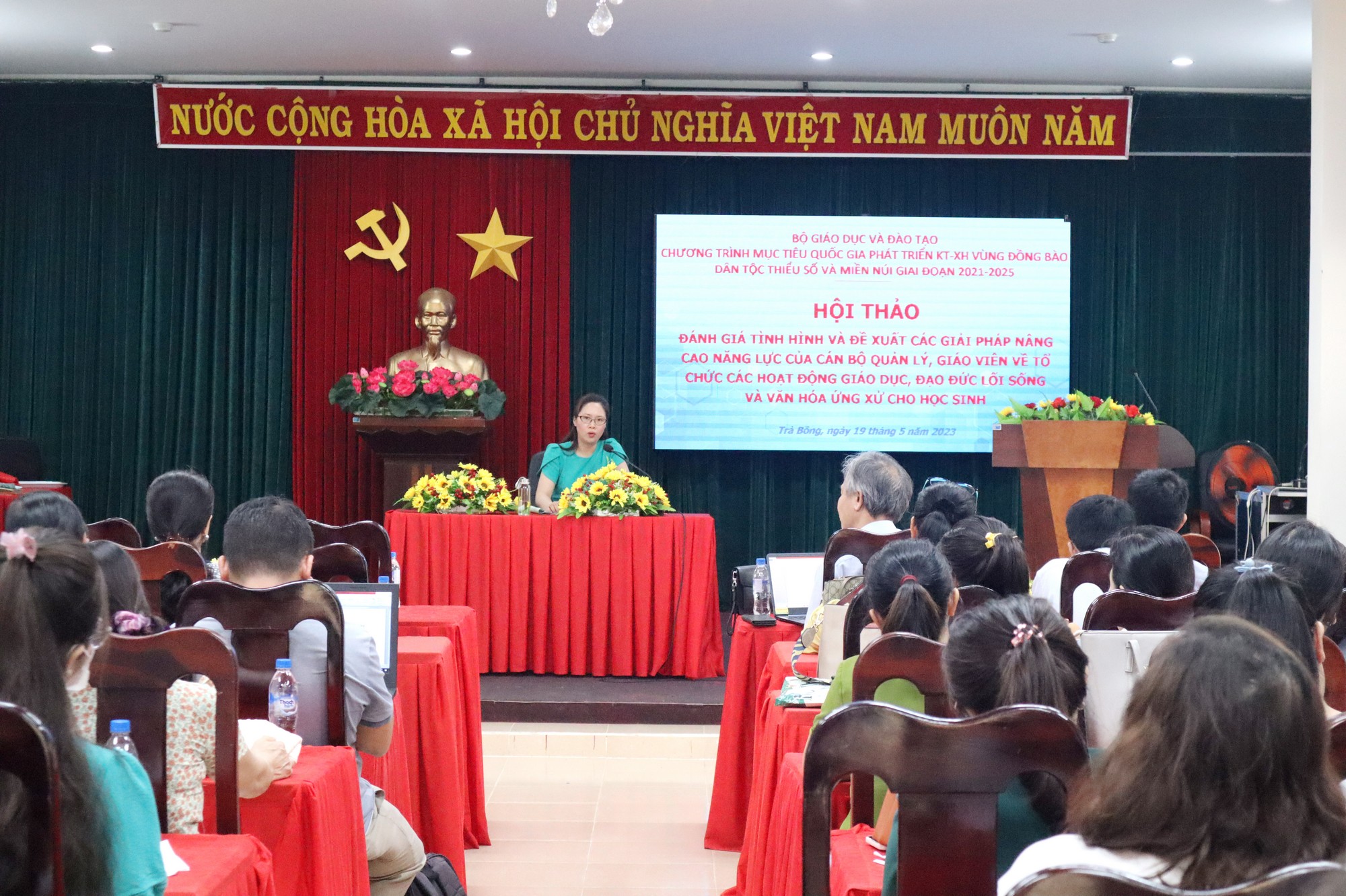 Hội thảo về nâng cao chất lượng giáo dục trong vùng đồng bào dân tộc thiểu số tại huyện Trà Bồng