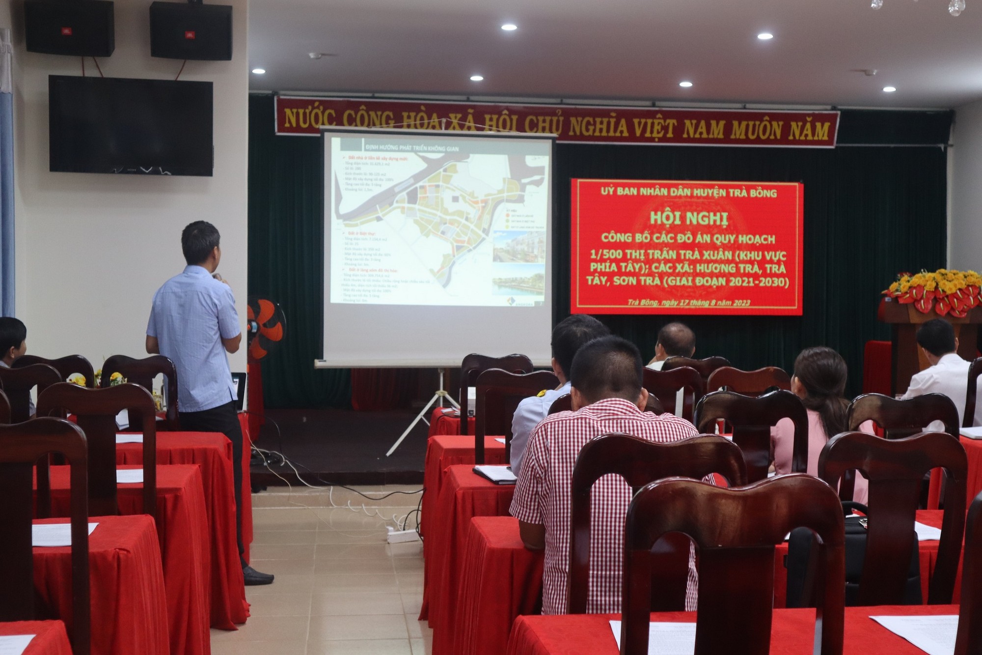 Hội nghị Công bố Đồ án quy hoạch 1/500 khu vực phía Tây thị trấn Trà Xuân và các xã sau sáp nhập, giai đoạn 2021-2030