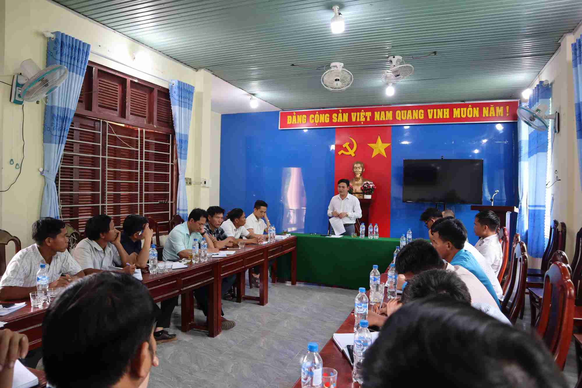 Bí thư Huyện uỷ Nguyễn Văn Dũng Kiểm tra, giám sát thực hiện Chương trình mục tiêu Quốc gia tại xã Sơn Trà