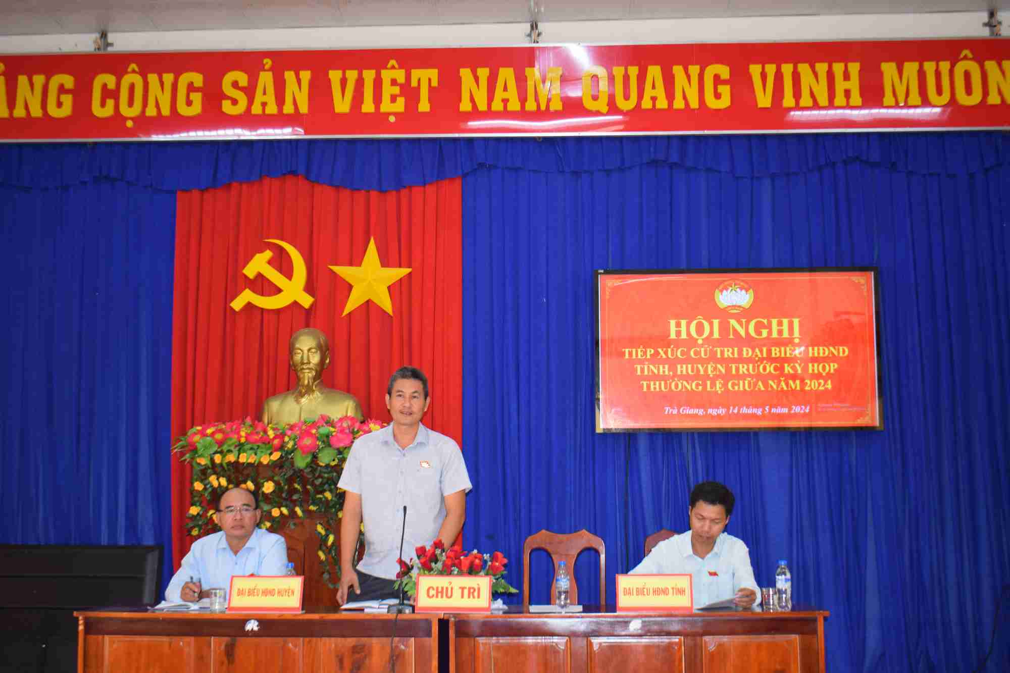 Hội nghị Tiếp xúc cử tri trước kỳ họp thường kỳ giữa năm tại Trà Giang
