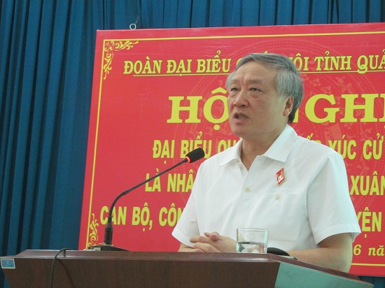 Đồng chí Nguyễn Hòa Bình tiếp xúc cử tri thị trấn Trà Xuân và cán bộ, công chức, viên chức huyện Trà Bồng