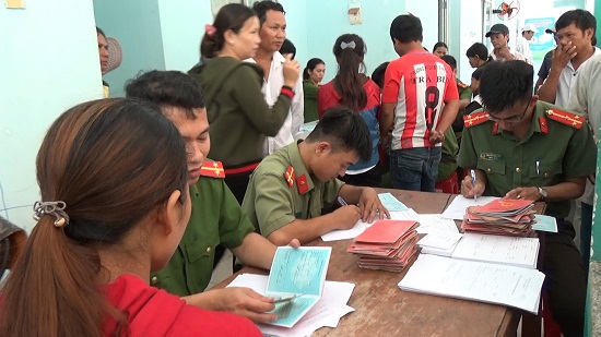 Tuổi trẻ Công an huyện Trà Bồng học tập làm theo lời Bác