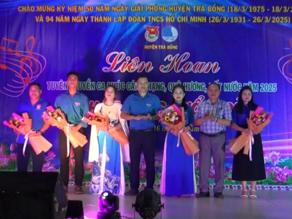 Lien_hoan_TT_ca_khuc_CM_20774