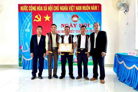 NGÀY HỘI ĐẠI ĐOÀN KẾT KDC THÔN QUẾ XÃ TRÀ BÙI