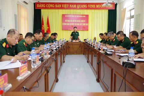 BỘ CHQS TỈNH KIỂM TRA NHIỆM VỤ QUỐC PHÒNG, QUÂN SỰ ĐỊA PHƯƠNG NĂM 2024 VÀ ĐỐI THOẠI DÂN CHỦ TẠI BAN CHQS HUYỆN TRÀ BỒNG