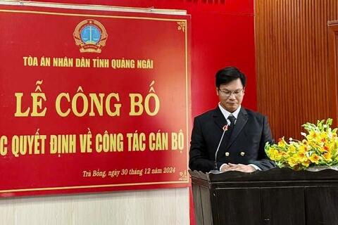 Tổ chức Lễ công bố và trao quyết định về công tác cán bộ  tại Tòa án nhân dân huyện Trà Bồng