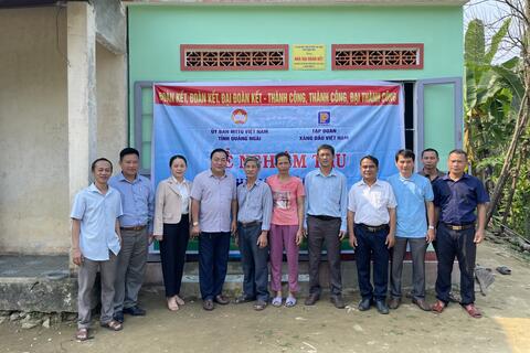 NGHIỆM THU, BÀN GIAO 4 NHÀ ĐẠI ĐOÀN KẾT Ở XÃ TRÀ SƠN VÀ TRÀ THUỶ