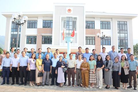 ĐOÀN CÔNG TÁC CỦA HỘI ĐỒNG NHÂN DÂN HUYỆN TU MƠ RÔNG, TỈNH KON TUM THĂM, LÀM VIỆC VỚI HỘI ĐỒNG NHÂN DÂN HUYỆN TRÀ BỒNG, TỈNH QUẢNG NGÃI