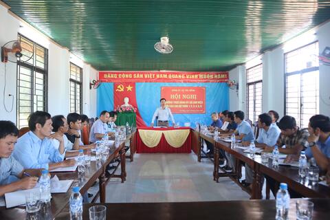 THƯỜNG TRỰC ĐẢNG UỶ XÃ TRÀ BỒNG LÀM VIỆC VỚI CÁC CHI BỘ THÔN 1,2,3,4,5,6
