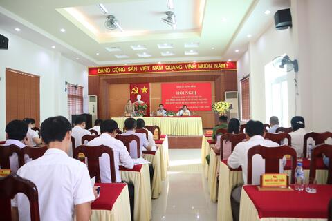 HỘI NGHỊ TRIỂN KHAI, QUÁN TRIỆT CÁC VĂN BẢN CỦA TRUNG ƯƠNG, TỈNH, XÃ VÀ TỔ CHỨC THỰC HIỆN NGHỊ QUYẾT ĐẠI HỘI ĐẠI BIỂU ĐẢNG BỘ XÃ TRÀ BỒNG LẦN THỨ I, NHIỆM KÌ 2025-2030