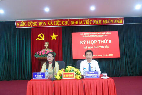 HĐND XÃ TRÀ BỒNG KHÓA II, KỲ HỌP THỨ 6: THÔNG QUA CÁC NGHỊ QUYẾT QUAN TRỌNG