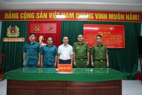TRÀ BỒNG: HỘI NGHỊ KÝ KẾT PHỐI HỢP GIỮA CÔNG AN XÃ VÀ BAN CHỈ HUY QUÂN SỰ XÃ THỰC HIỆN NGHỊ ĐỊNH SỐ 03/2019/NĐ-CP CỦA CHÍNH PHỦ
