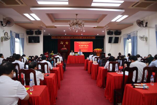 HĐND HUYỆN TRÀ BỒNG TỔ CHỨC KÌ HỌP THỨ 29, KÌ HỌP CHUYÊN ĐỀ