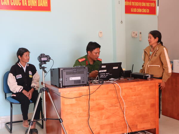 NỖ LỰC PHỤC VỤ NHÂN DÂN SAU KHI KHÔNG BỐ TRÍ CÔNG AN CẤP HUYỆN